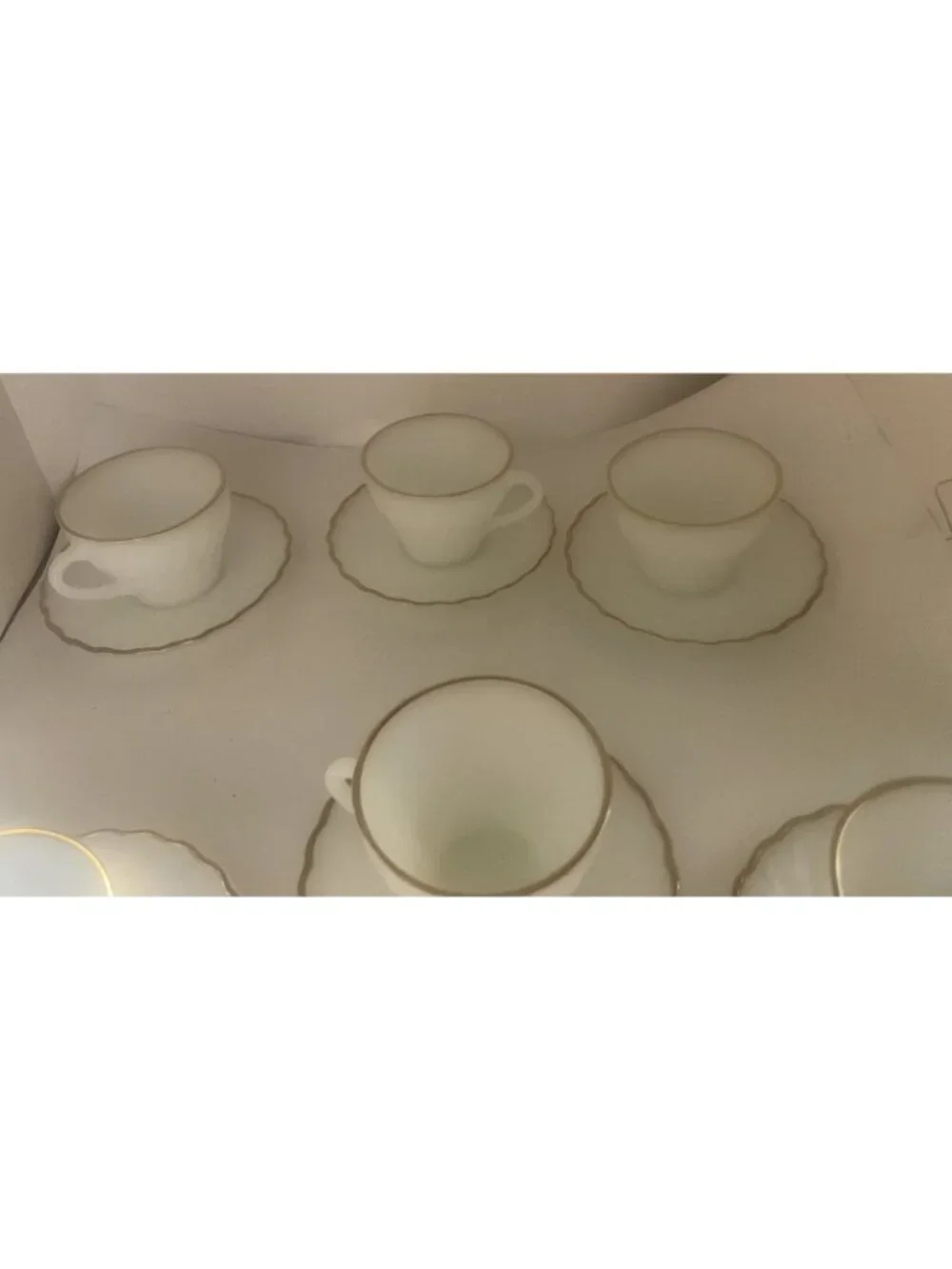 FIRE-KING/Anchor Hocking 1950 White Milk Glass Swirl Vintage Gold anniversary